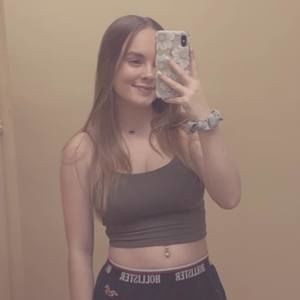 Meet your Posher, Holly